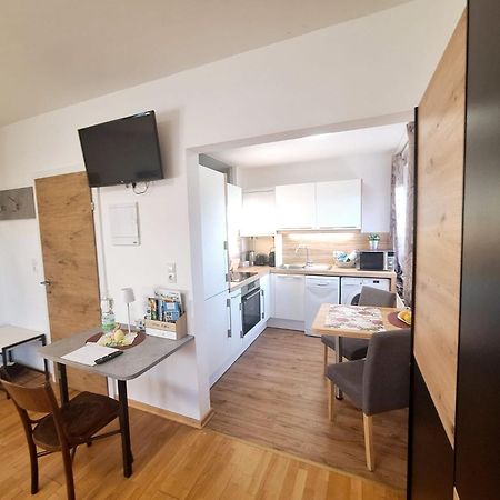 Homew4 - Rosen Apartment Hoheneich 外观 照片